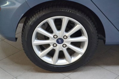 Ford Fiesta 1.1 75 CV GPL 5 porte (9)