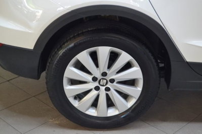 SEAT Arona 1.0 TGI Reference (4)