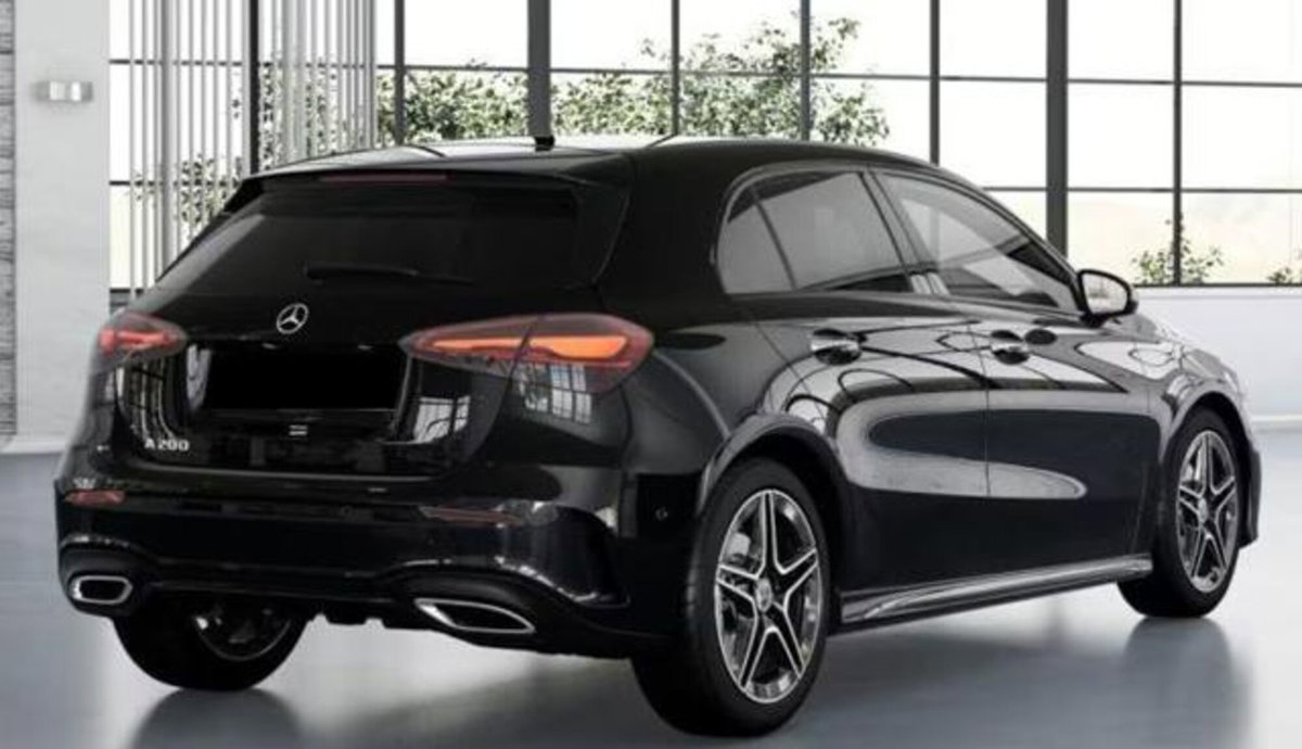 Mercedes-Benz Classe A Sedan 200 Automatic 4p. Premium (2)