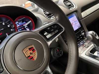 Porsche 718 Cayman  Cayman 2.0 300cv (18)