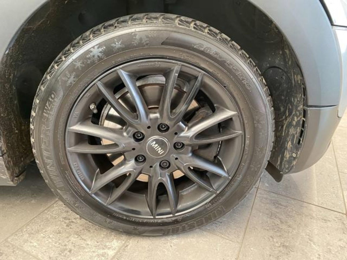MINI Mini Clubman 2.0 Cooper D Yours Clubman (13)