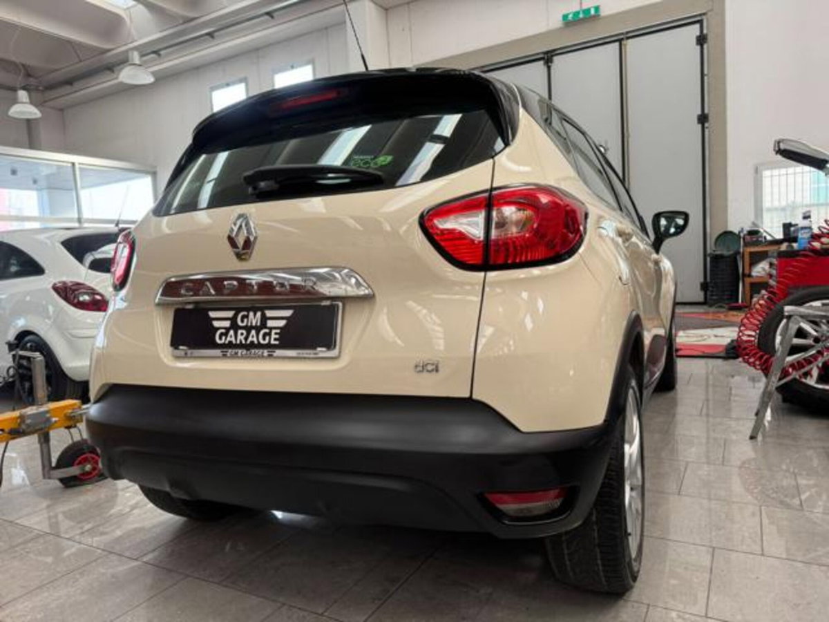 Renault Captur 1.5 dCi 8V 90 CV EDC Energy R-Link (20)