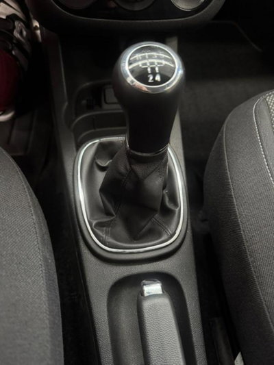 Opel Corsa 1.2 3 porte b-color (12)