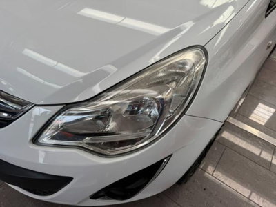 Opel Corsa 1.2 3 porte b-color (20)
