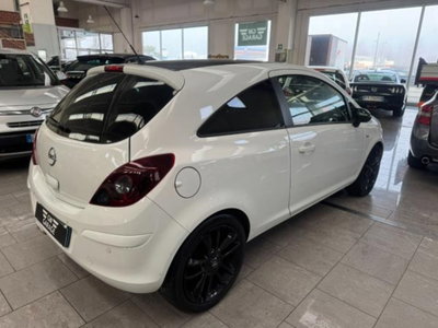Opel Corsa 1.2 3 porte b-color (5)