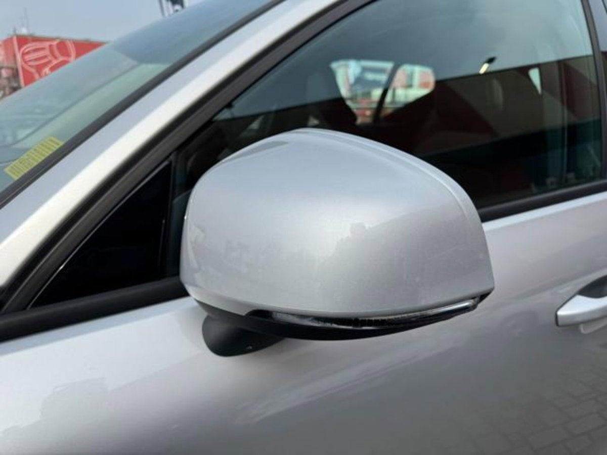 Volvo XC40 D3 AWD Momentum (11)