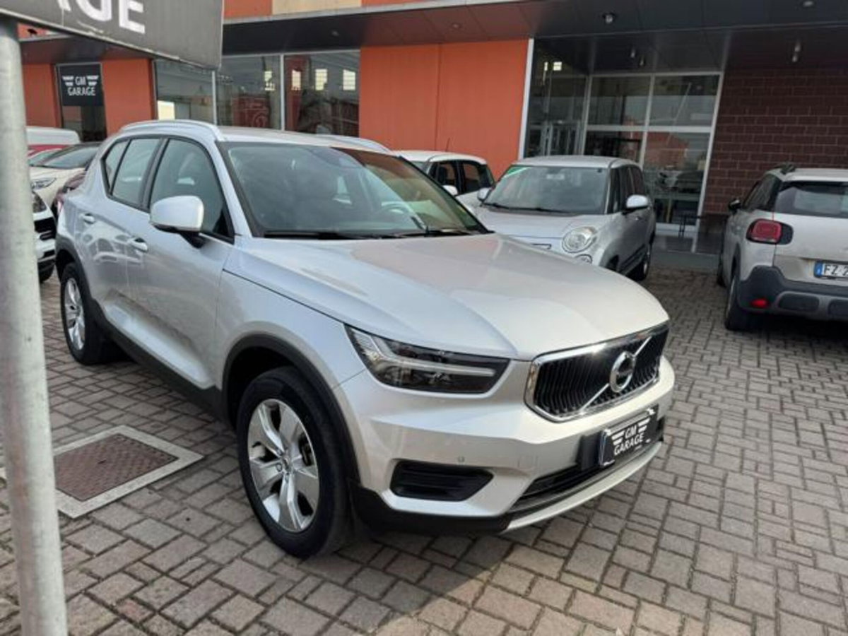 Volvo XC40 D3 AWD Momentum (6)