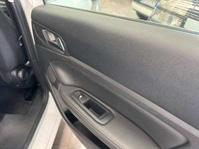 Peugeot 308 1.6 e-HDi 115 CV Stop&Start Allure (13)