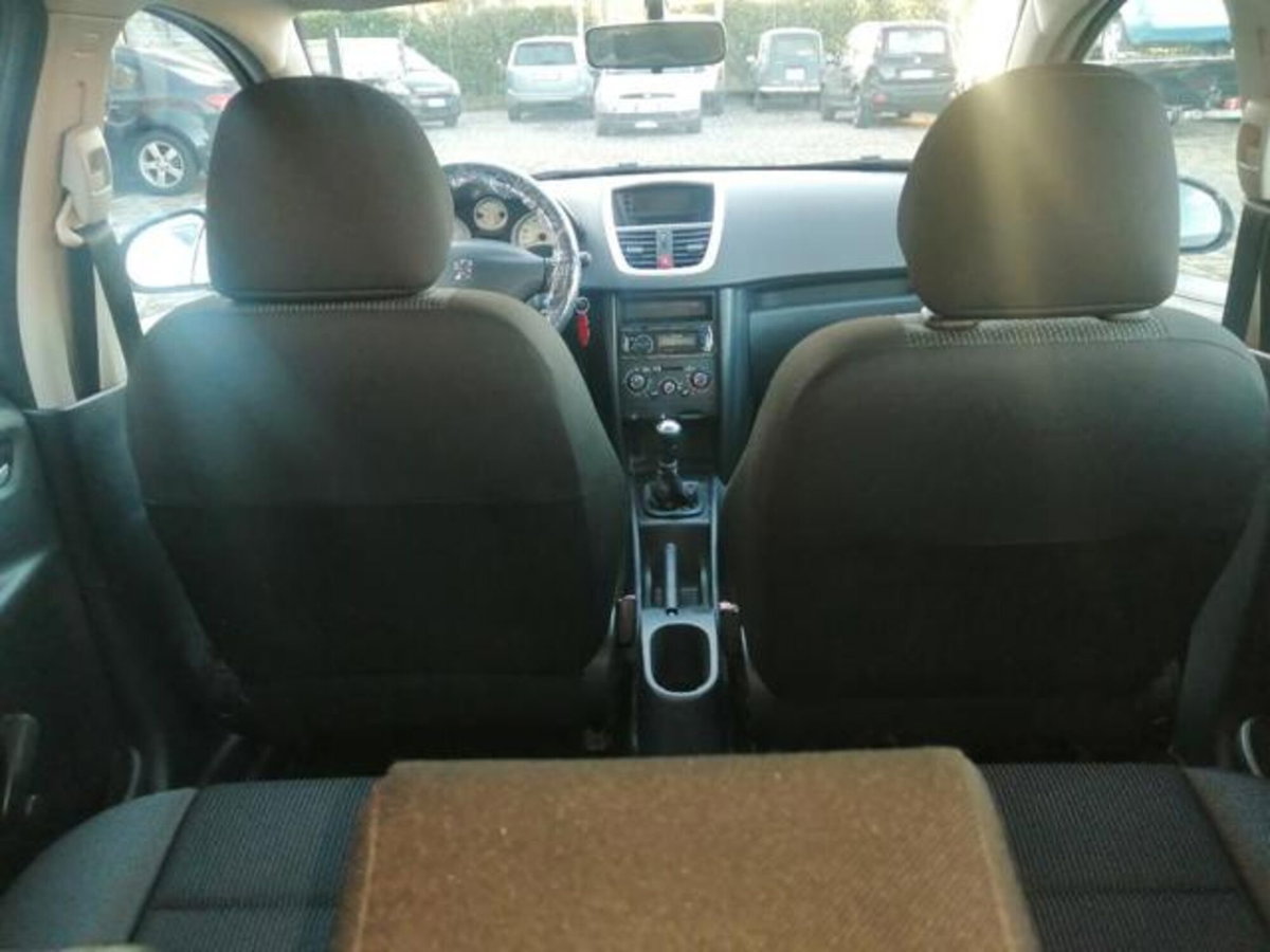 Peugeot 207 SW VTi 95CV Active (14)