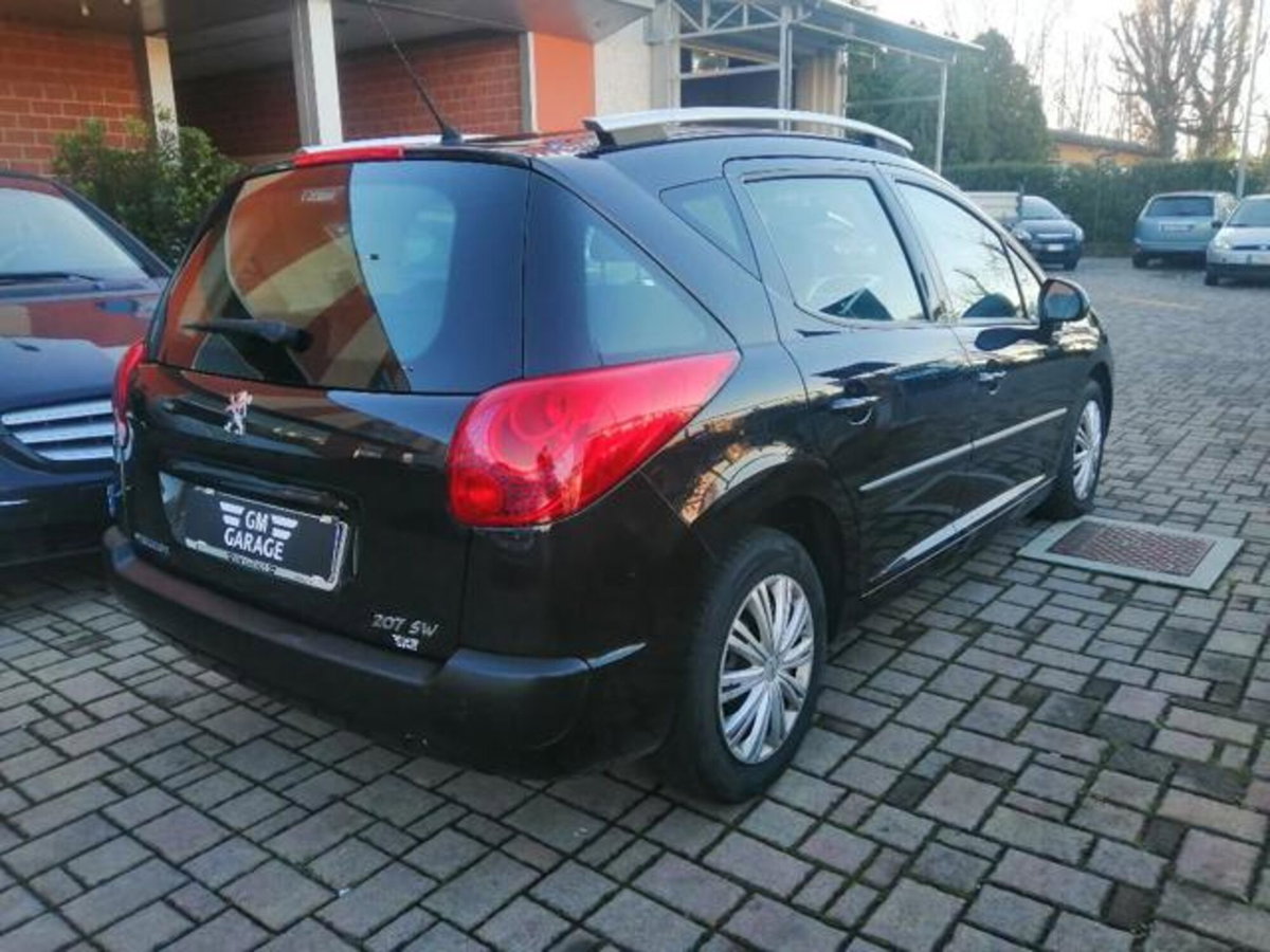 Peugeot 207 SW VTi 95CV Active (5)