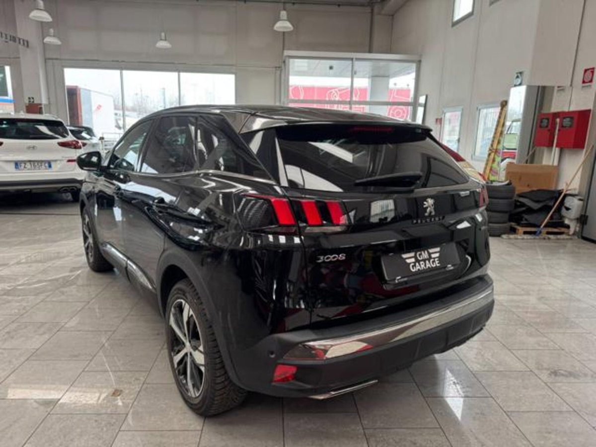 Peugeot 3008 BlueHDi 130 S&S EAT8 GT Line (16)