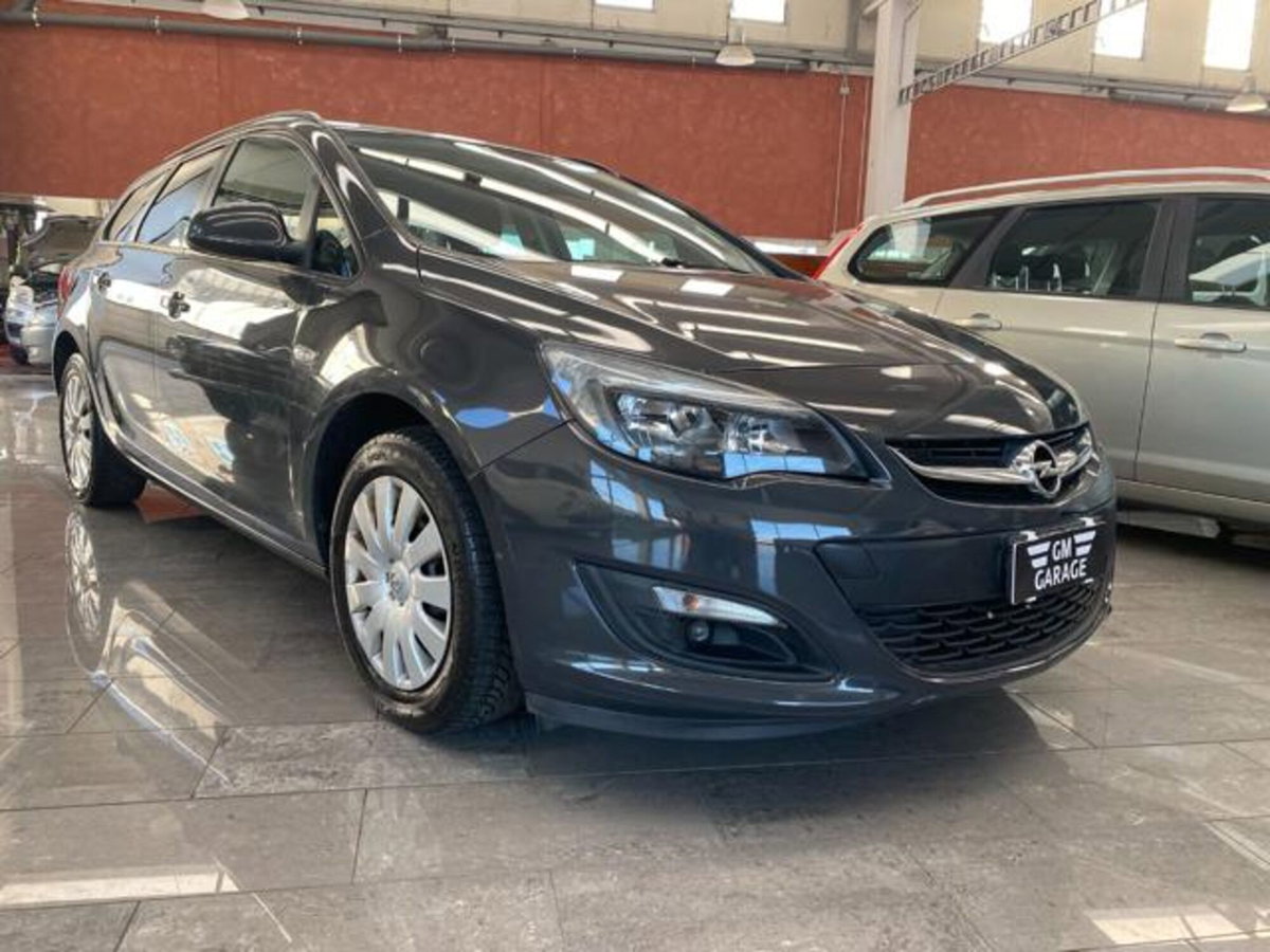 Opel Astra Station Wagon 1.4 Turbo 140CV Sports GPL Tech Cosmo (13)