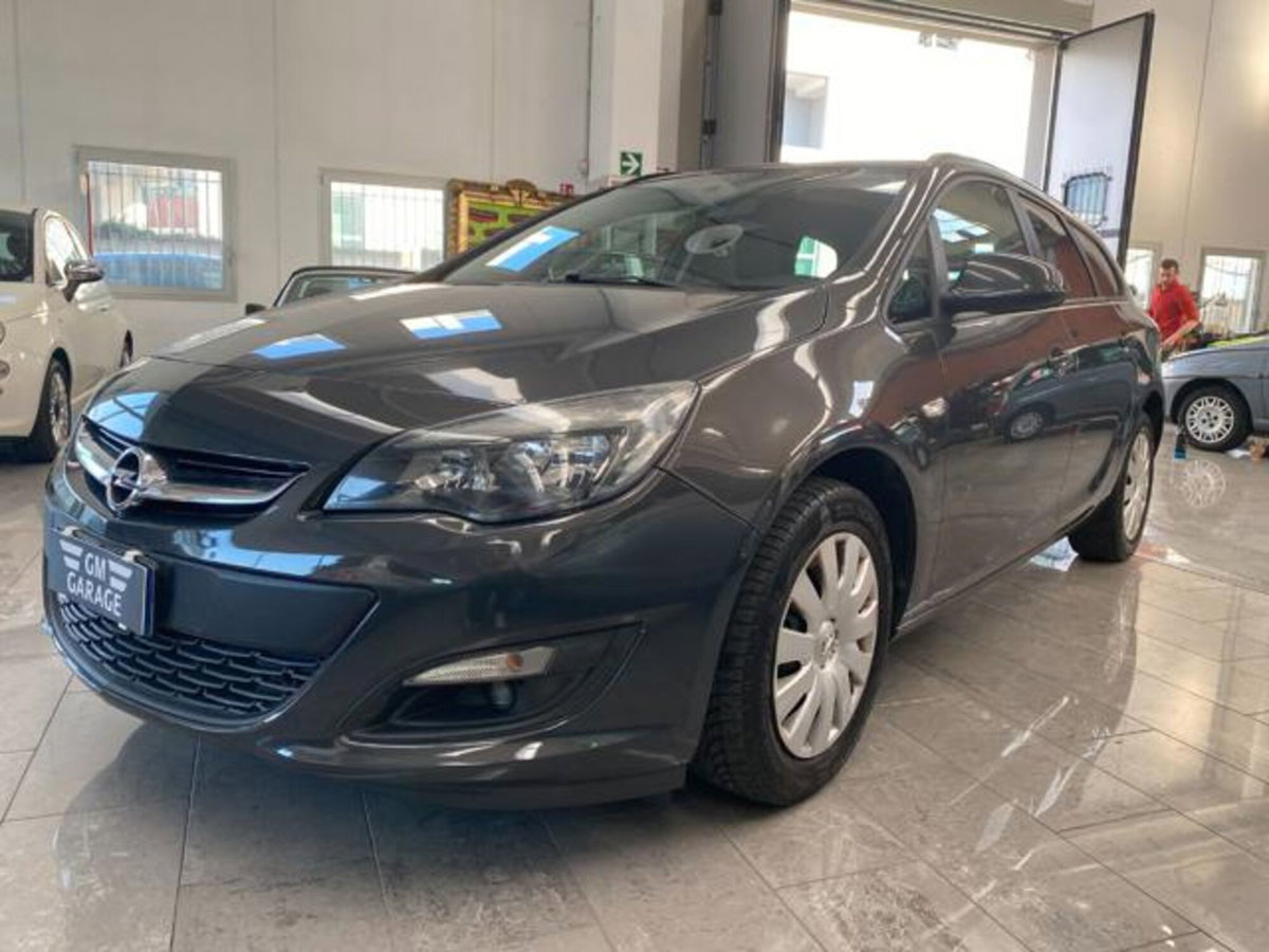 Opel Astra Station Wagon 1.4 Turbo 140CV Sports GPL Tech Cosmo (16)