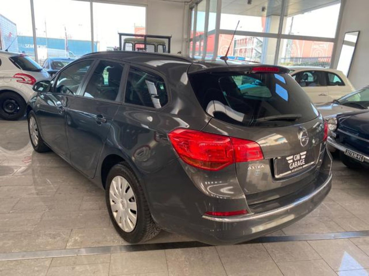 Opel Astra Station Wagon 1.4 Turbo 140CV Sports GPL Tech Cosmo (9)