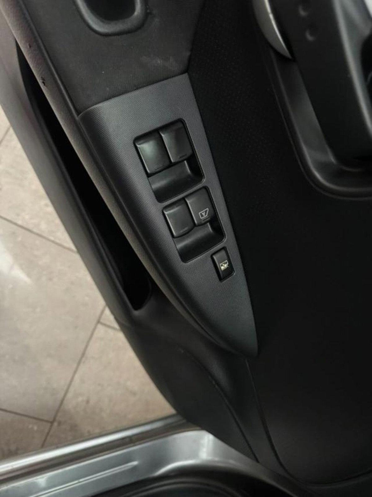 Nissan Note 1.4 16V Visia (14)