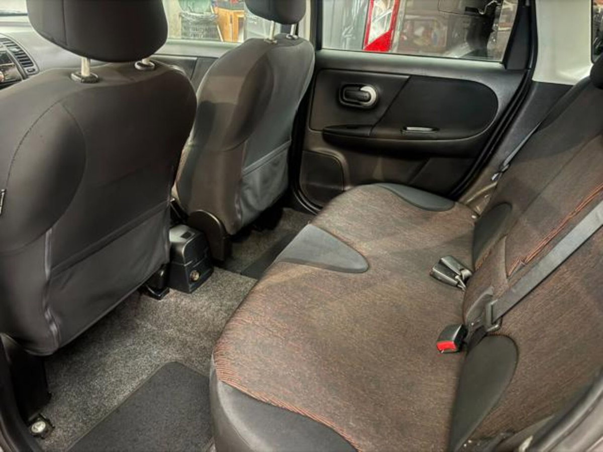 Nissan Note 1.4 16V Visia (16)