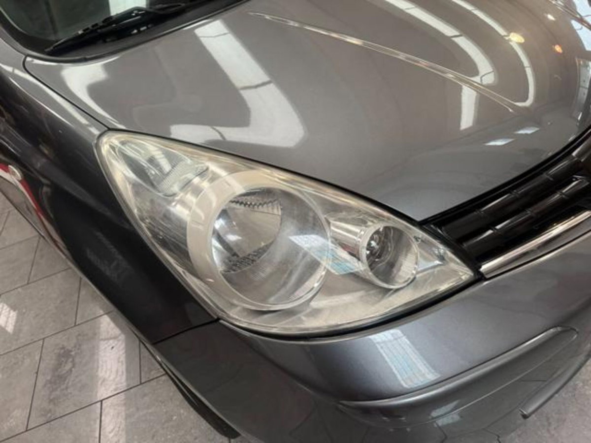 Nissan Note 1.4 16V Visia (7)