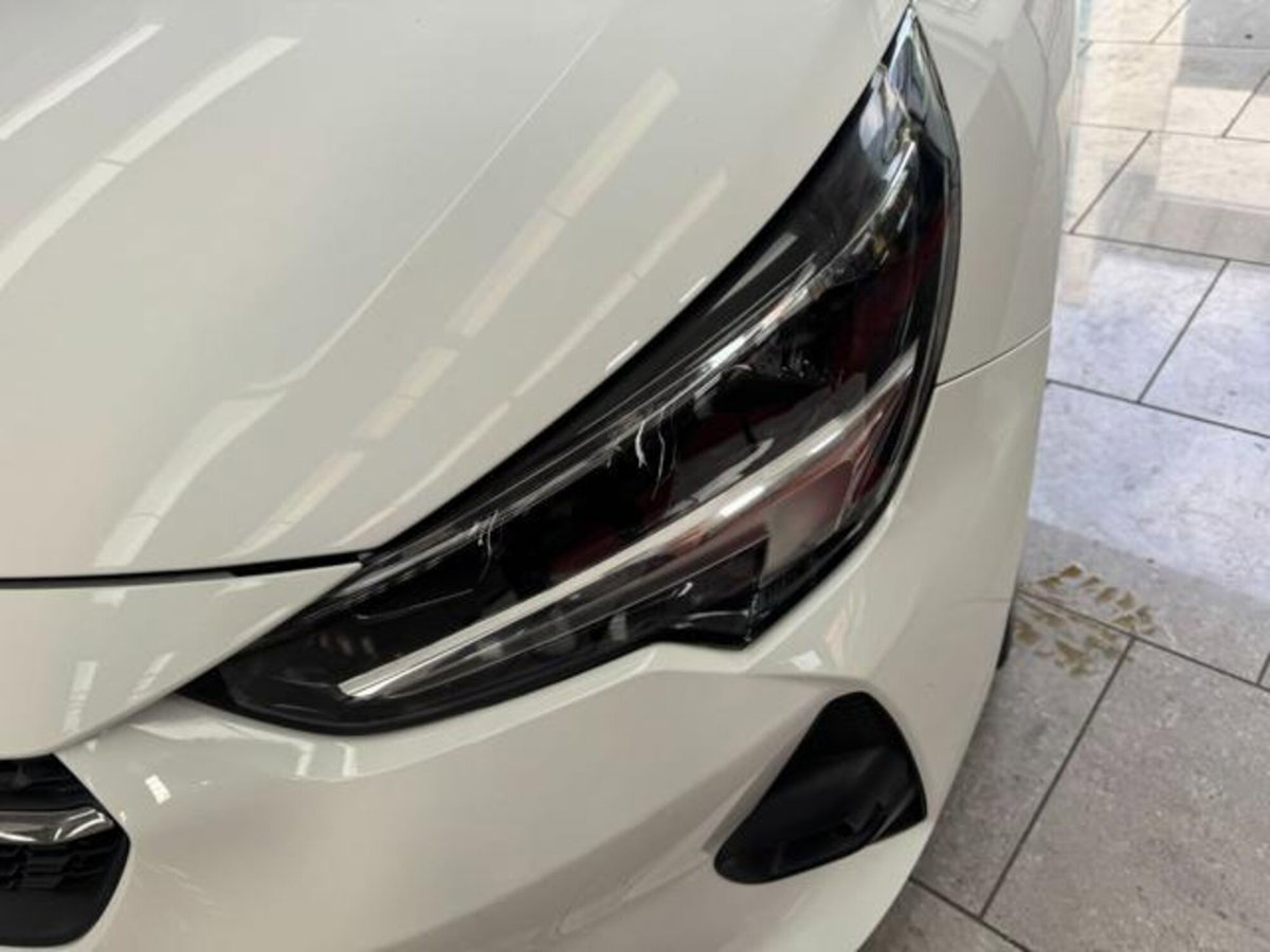Opel Corsa 1.5 D 100 CV GS Line (5)