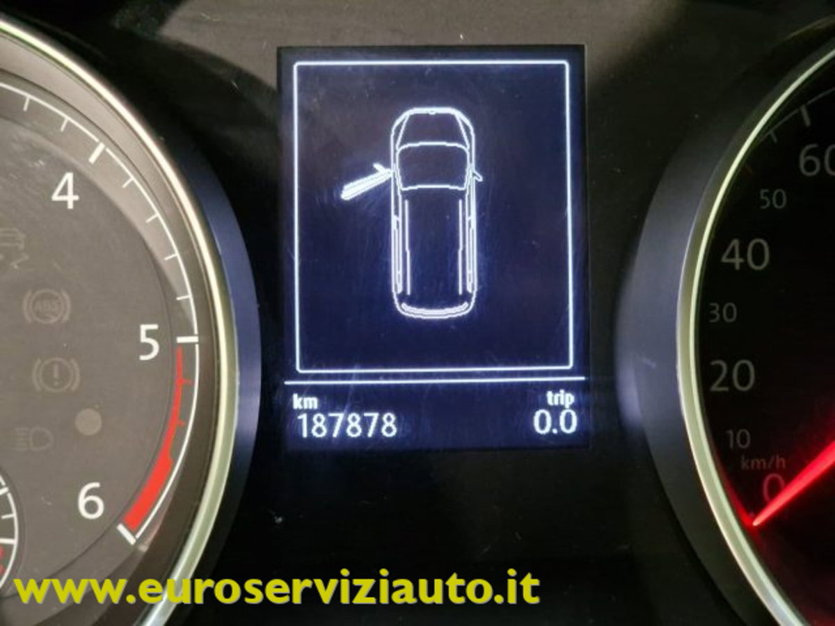 Volkswagen Touran 1.6 TDI 115 CV SCR DSG Comfortline BlueMotion Tech. (13)