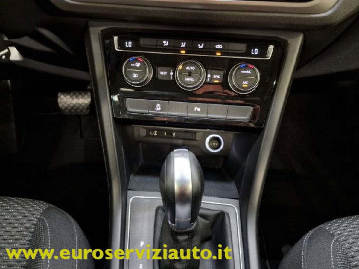 Volkswagen Touran 1.6 TDI 115 CV SCR DSG Comfortline BlueMotion Tech. (15)