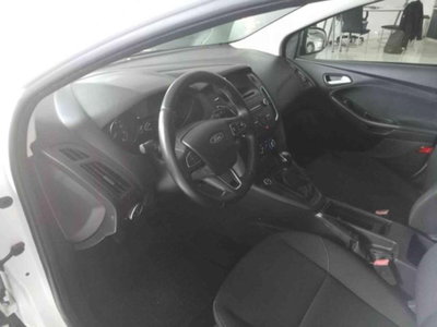 Ford Focus Station Wagon 1.6 120 CV GPL SW Plus (5)