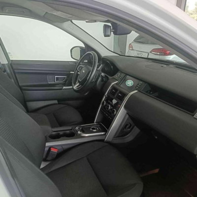 Land Rover Discovery Sport 2.0 TD4 150 CV Pure (6)