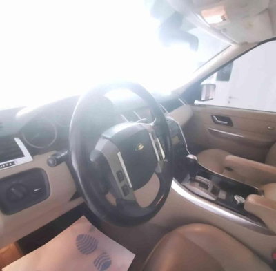 Land Rover Range Rover Sport 2.7 TDV6 HSE (6)