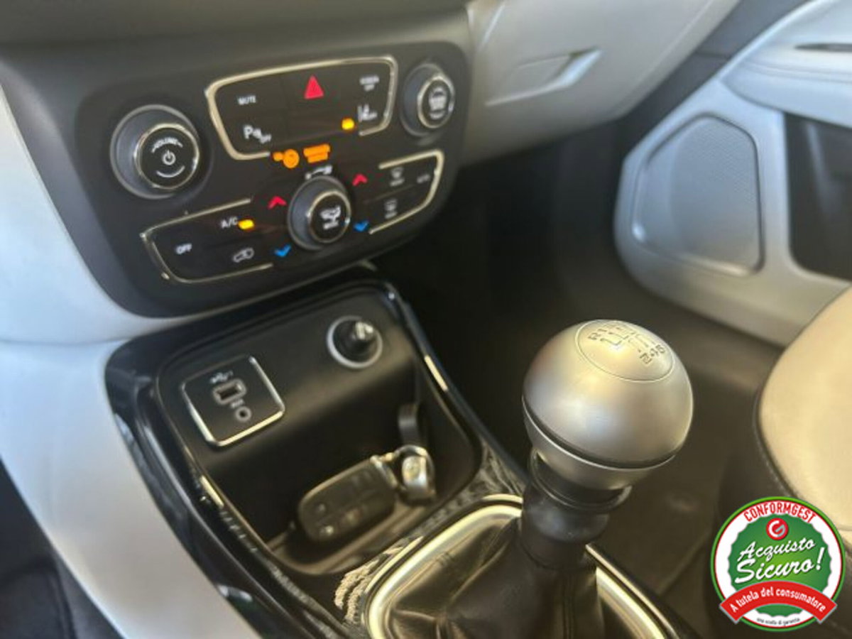 Jeep Compass 1.6 Multijet II 2WD Limited (14)
