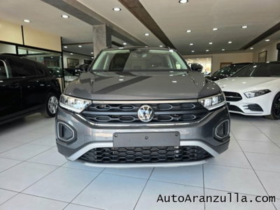 Volkswagen T-Roc 1.0 tsi Life 115cv (2)