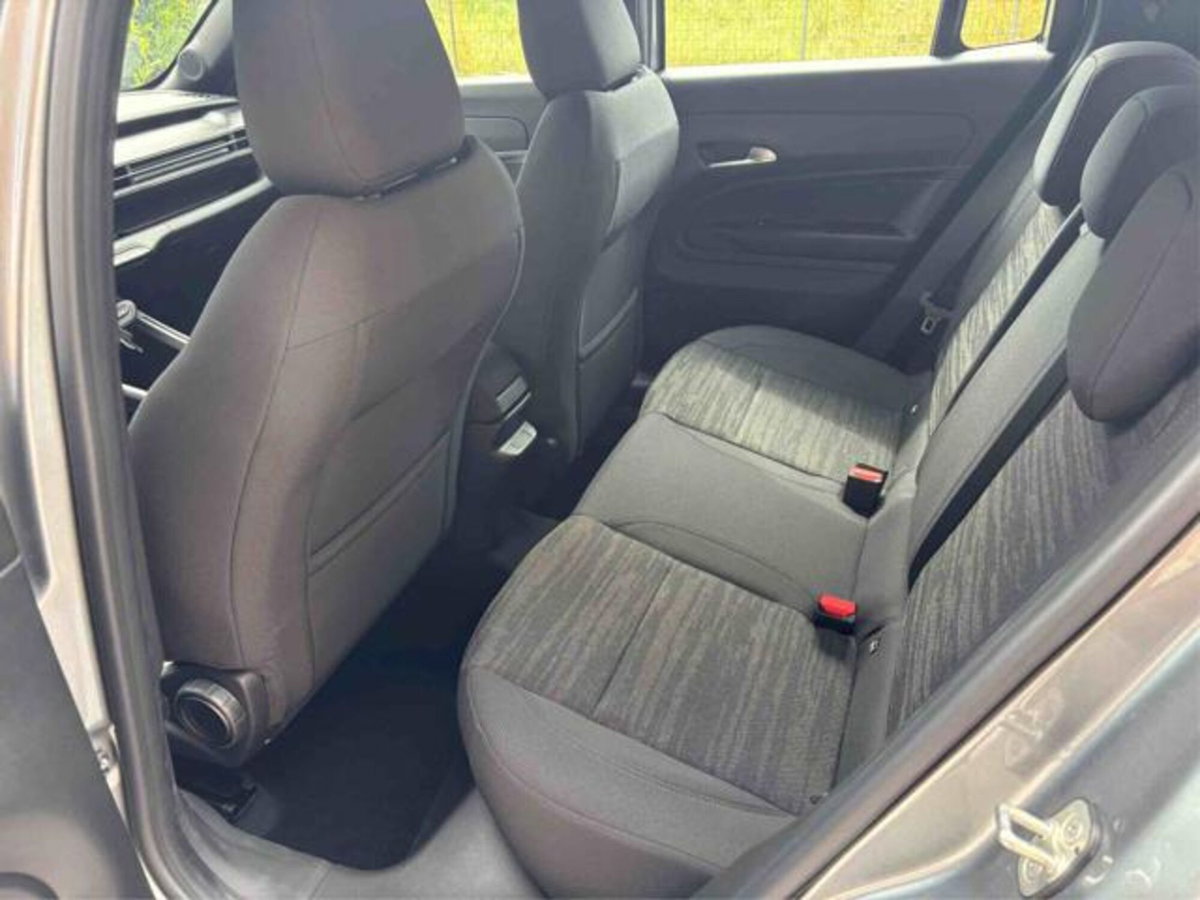 Jeep Avenger 1.2 turbo e-hybrid mhev Longitude fwd 110cv edct6 (11)