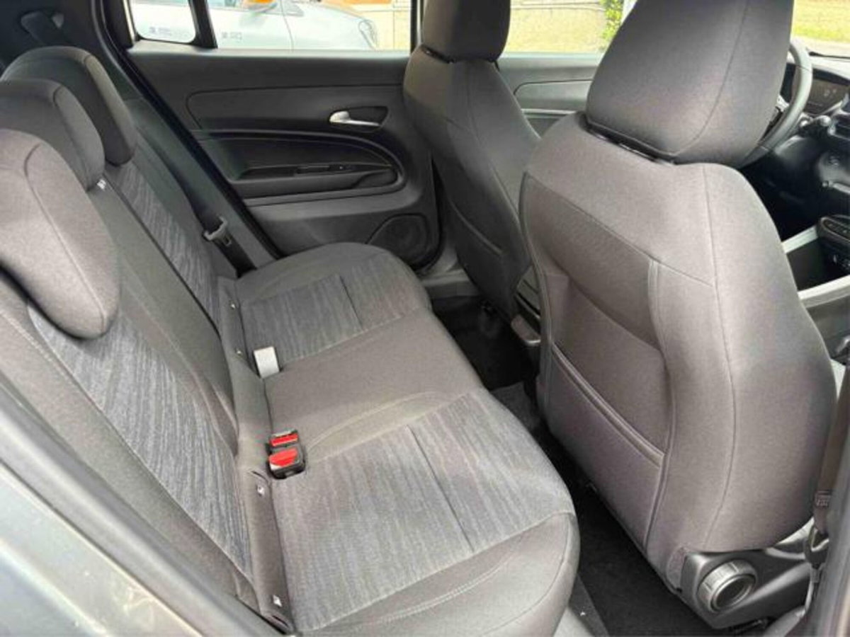 Jeep Avenger 1.2 turbo e-hybrid mhev Longitude fwd 110cv edct6 (13)