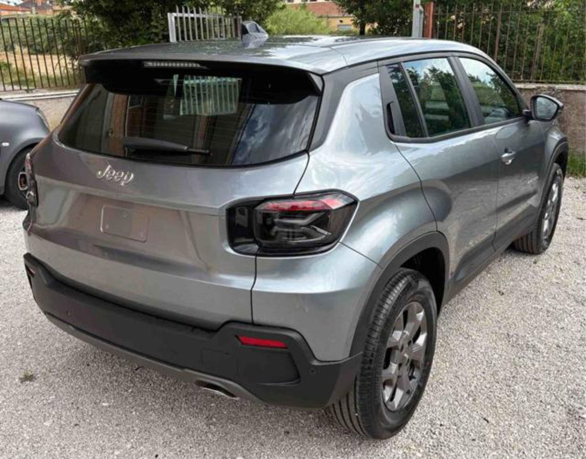Jeep Avenger 1.2 turbo e-hybrid mhev Longitude fwd 110cv edct6 (5)