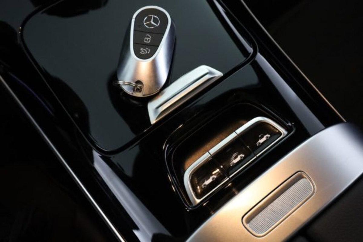Mercedes-Benz CLE Cabrio 200 AMG Line Premium auto (13)