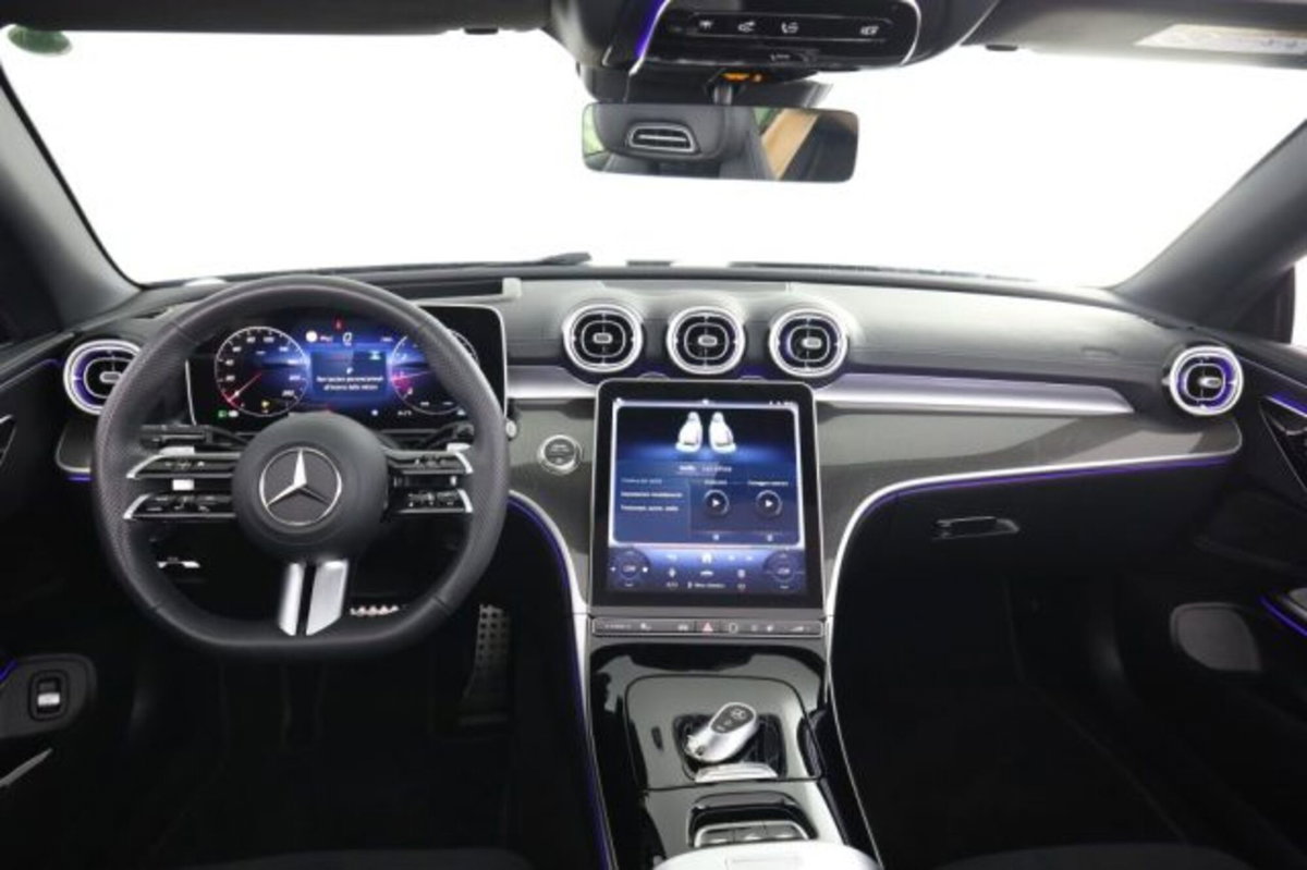 Mercedes-Benz CLE Cabrio 200 AMG Line Premium auto (5)