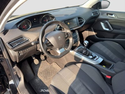 Peugeot 308 PureTech Turbo 130 S&S Allure Pack (9)
