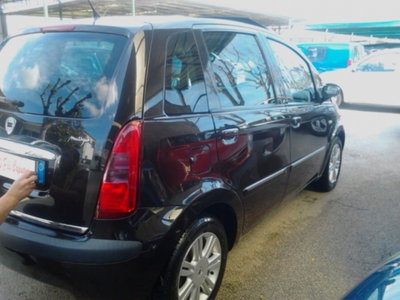 Lancia Musa 1.9 Multijet Platino (3)