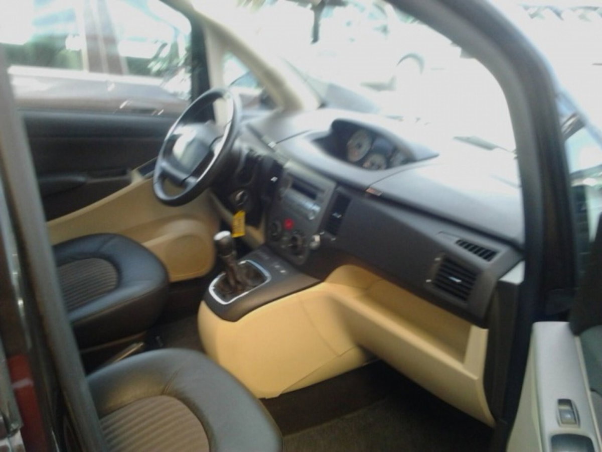Lancia Musa 1.9 Multijet Platino (6)