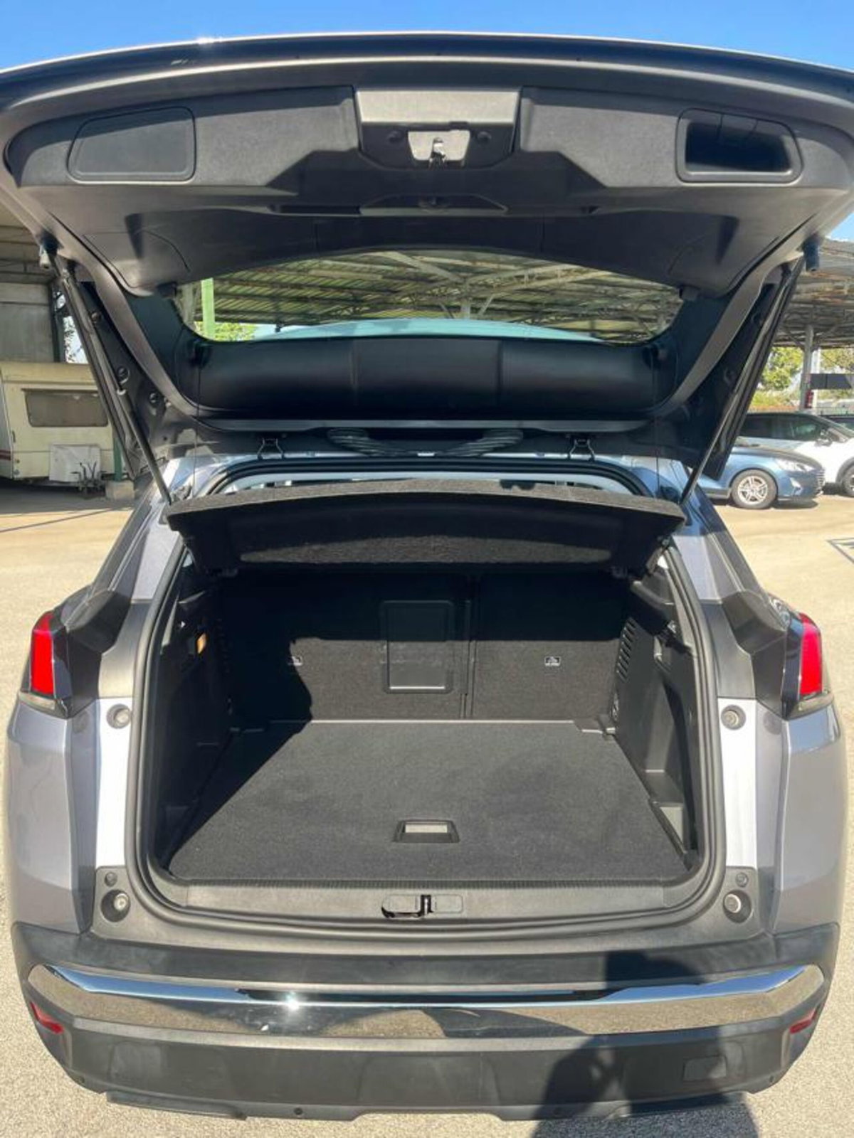 Peugeot 3008 BlueHDi 130 S&S Business (13)