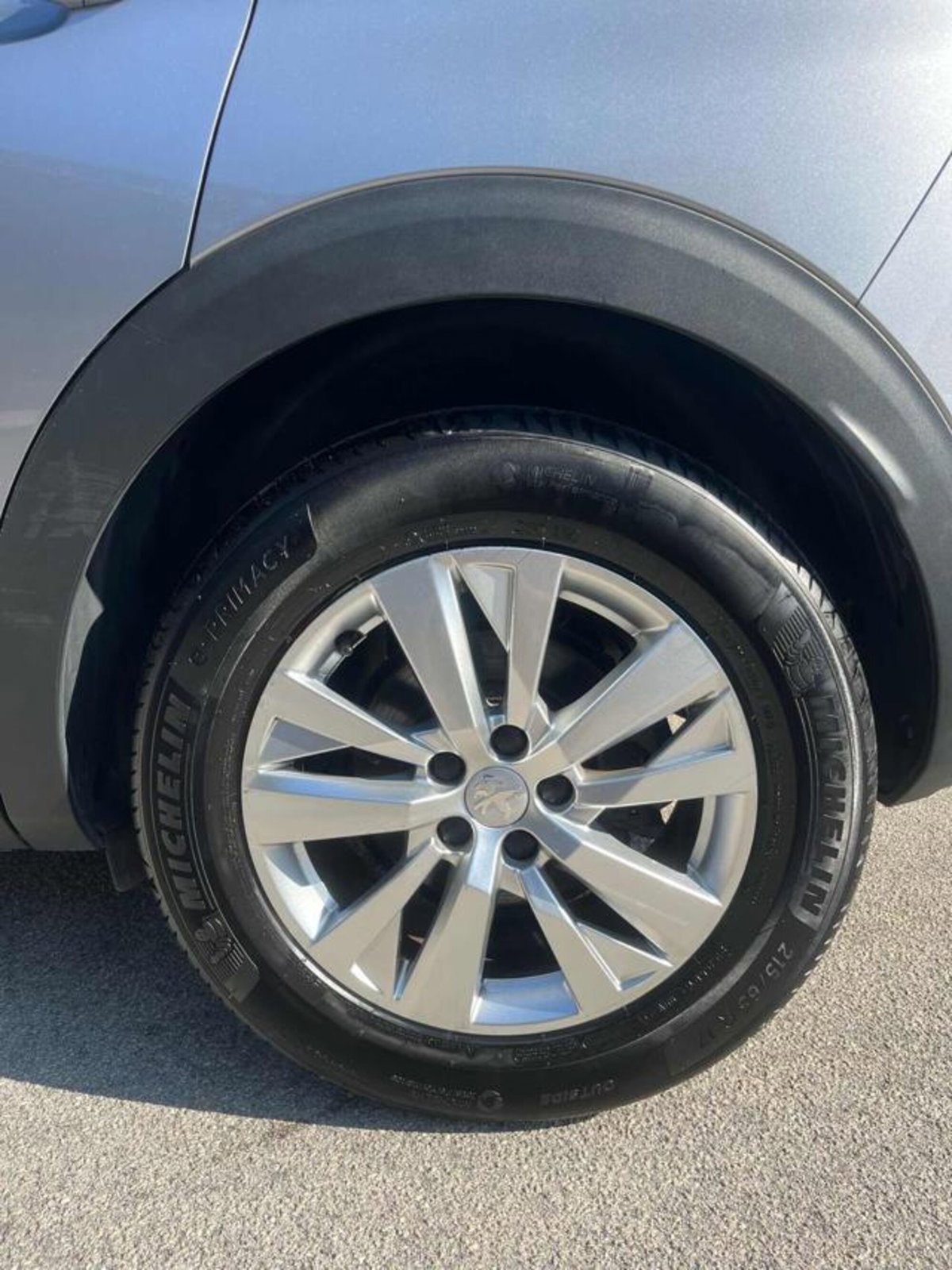 Peugeot 3008 BlueHDi 130 S&S Business (15)