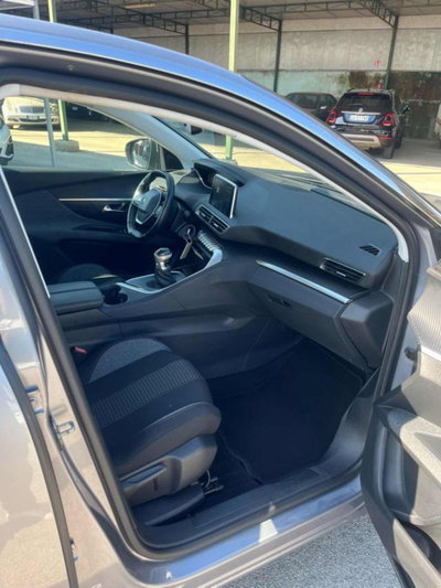 Peugeot 3008 BlueHDi 130 S&S Business (9)