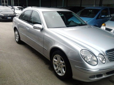 Mercedes-Benz Classe E 220 CDI cat Elegance (2)