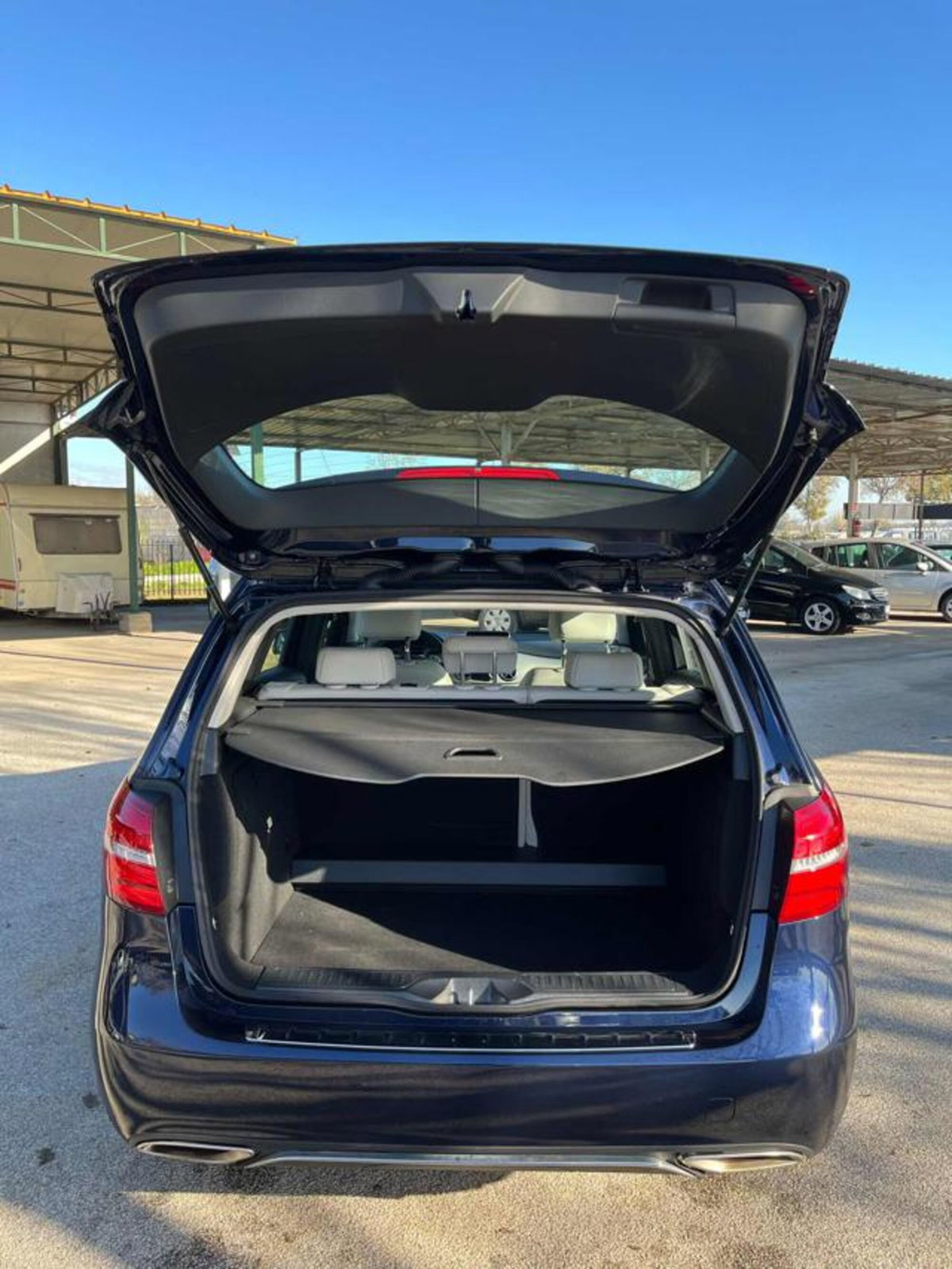 Mercedes-Benz Classe B 180 d Executive (15)