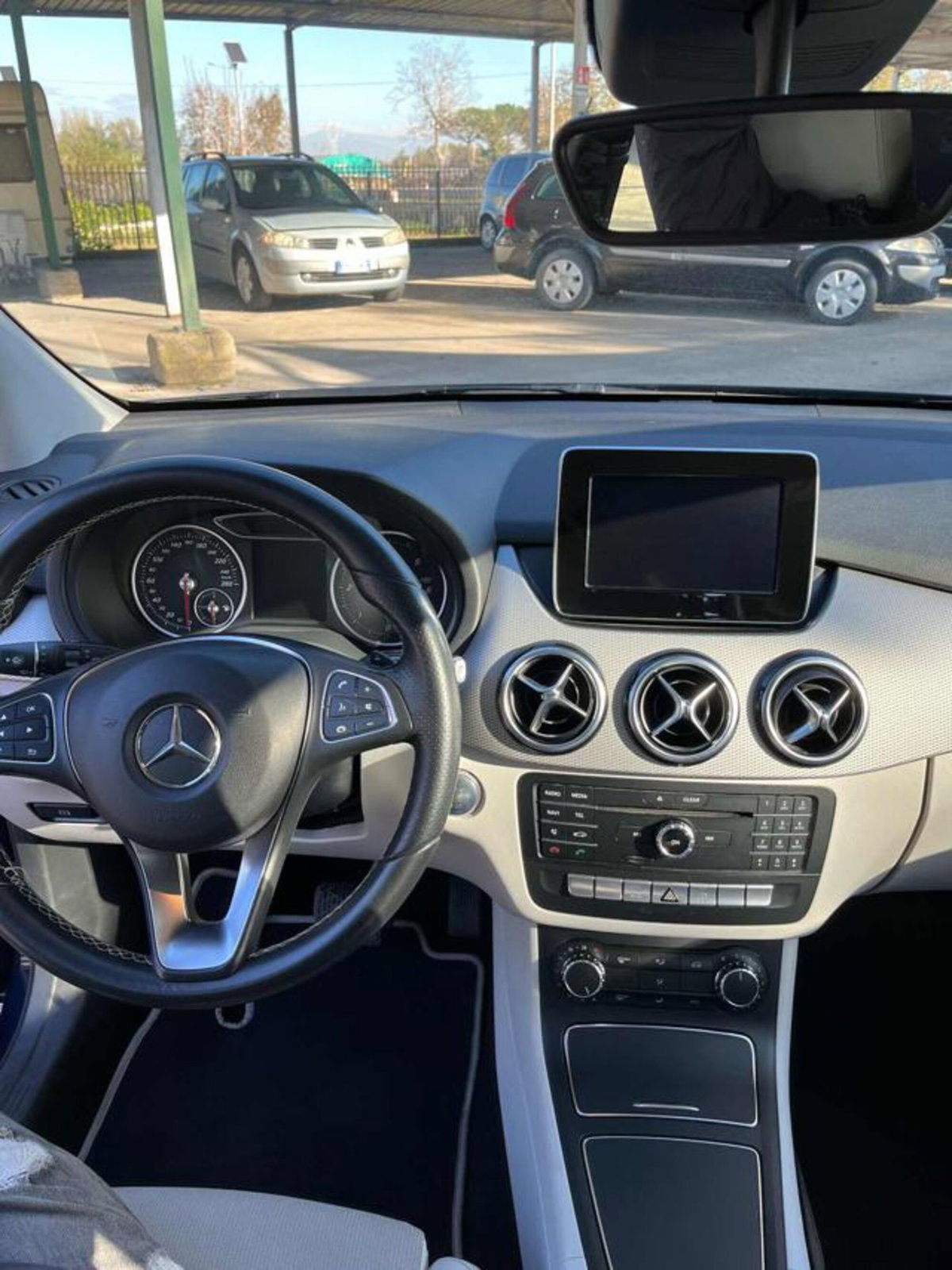 Mercedes-Benz Classe B 180 d Executive (7)