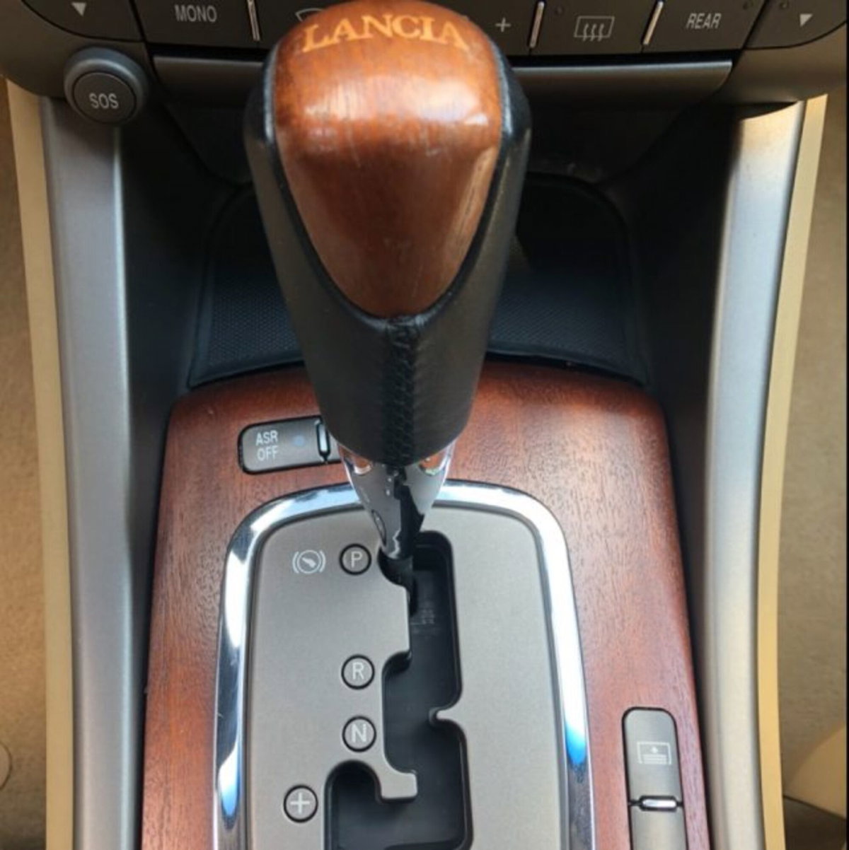 Lancia Thesis JTD Emblema (6)