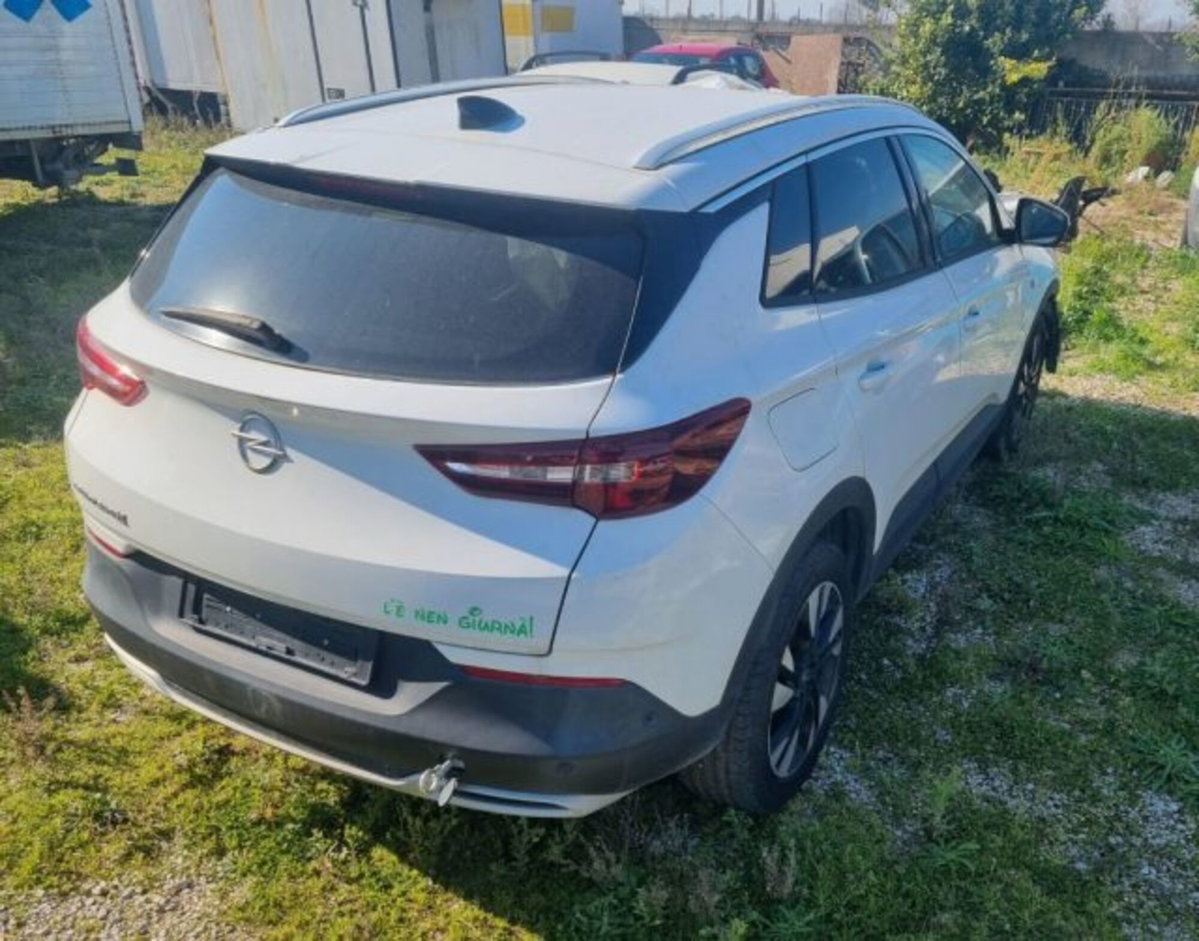 Opel Grandland X 1.5 diesel Ecotec Start&Stop Innovation (4)