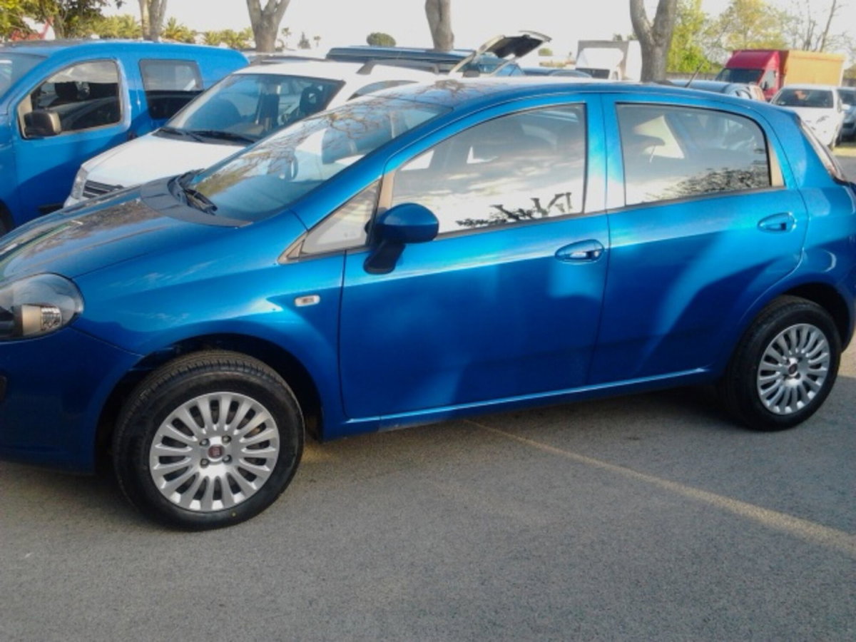 Fiat Punto Evo 1.4 3 porte Dynamic Natural Power (2)