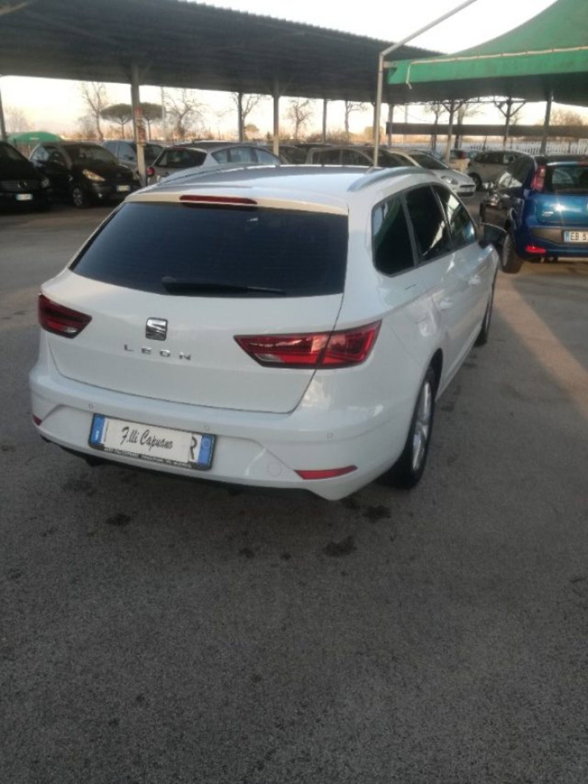 SEAT Leon ST 1.6 TDI 115 CV DSG Business (2)