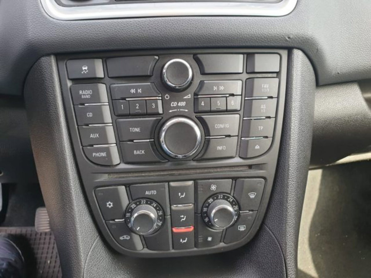 Opel Meriva 1.3 CDTI 95CV ecoFLEStart&Stop Cosmo (12)