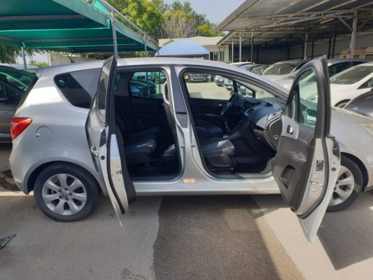Opel Meriva 1.3 CDTI 95CV ecoFLEStart&Stop Cosmo (17)