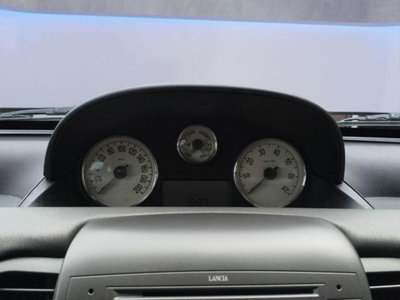 Lancia Ypsilon 1.2 Argento (12)